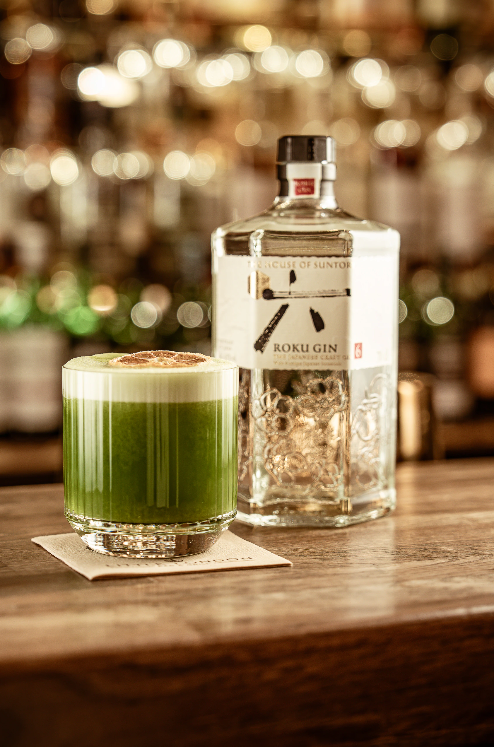 Basil Smash mit Roku Gin